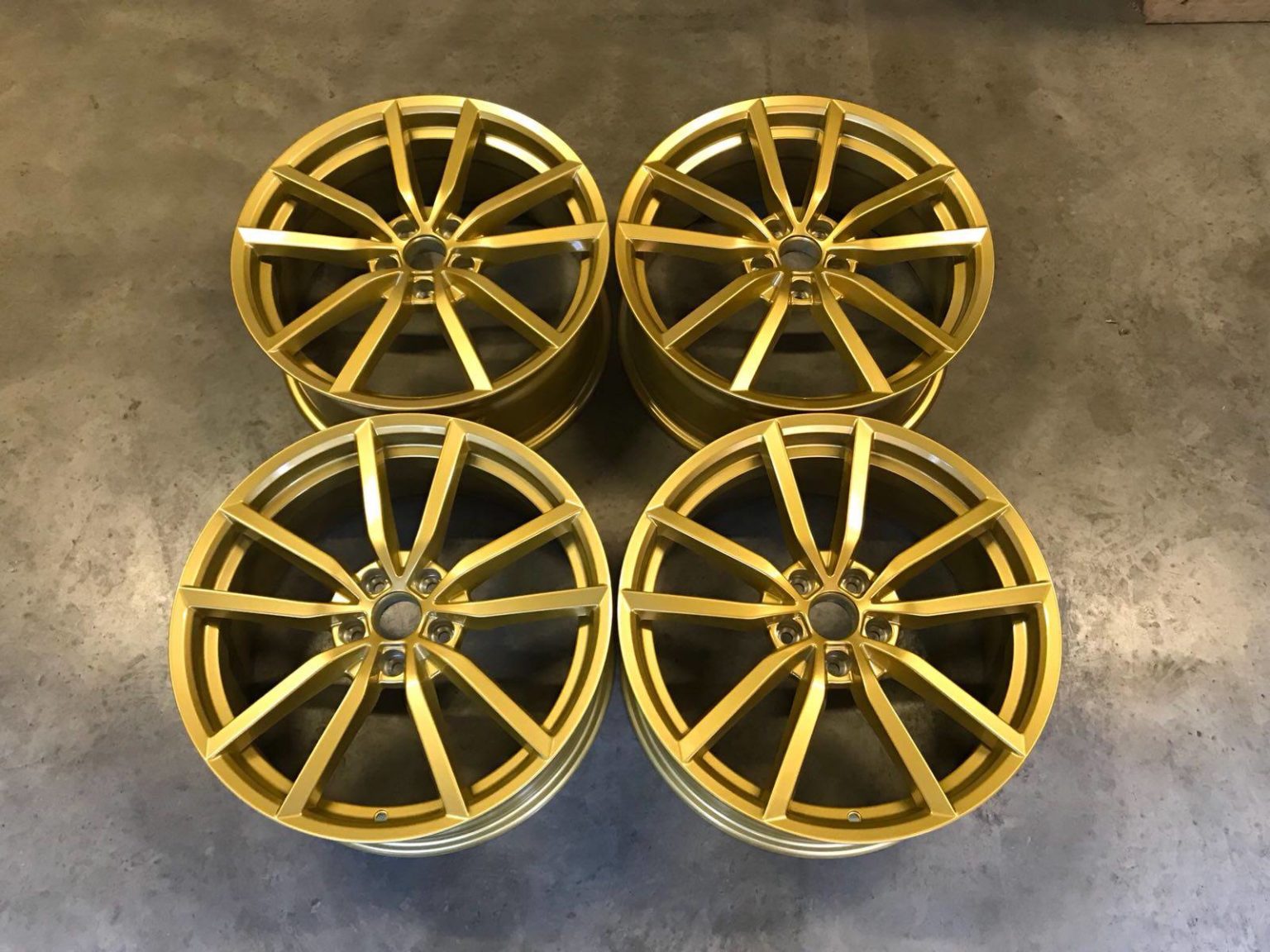 19″ VW Golf R Pretoria Style Wheels BBS Gold CMWheels