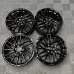 19" Motion R VS8 Wheels - Gloss Black