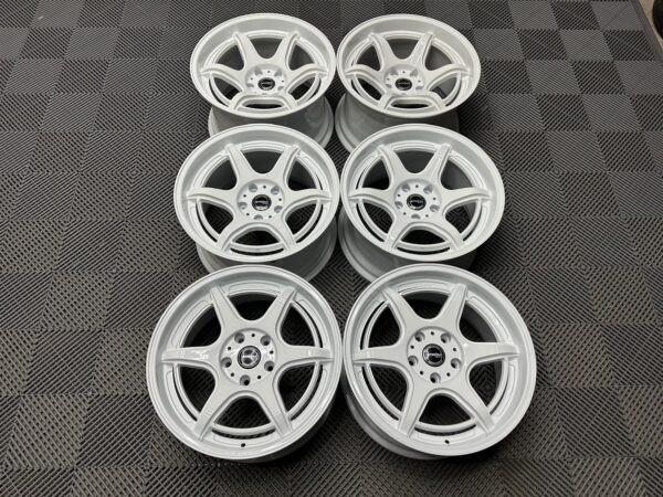 18" Strom DS-F45 Wheels - Gloss White