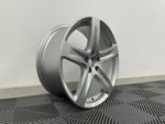 18" AVID Tourer Wheels - Silver - Image 11