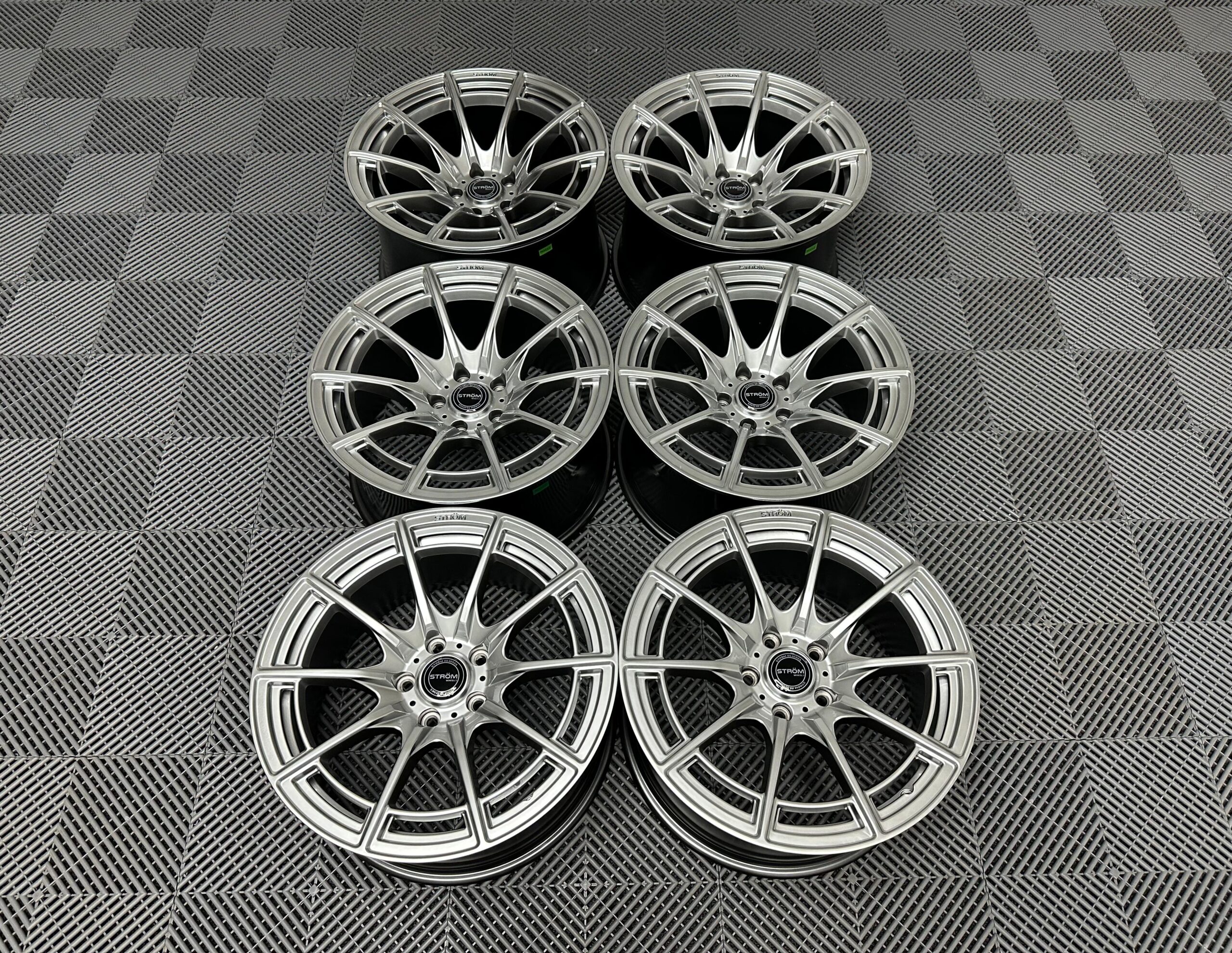 DSF55 HB 1 Strom DS-F55 Wheels - Hyper Black - Image 1